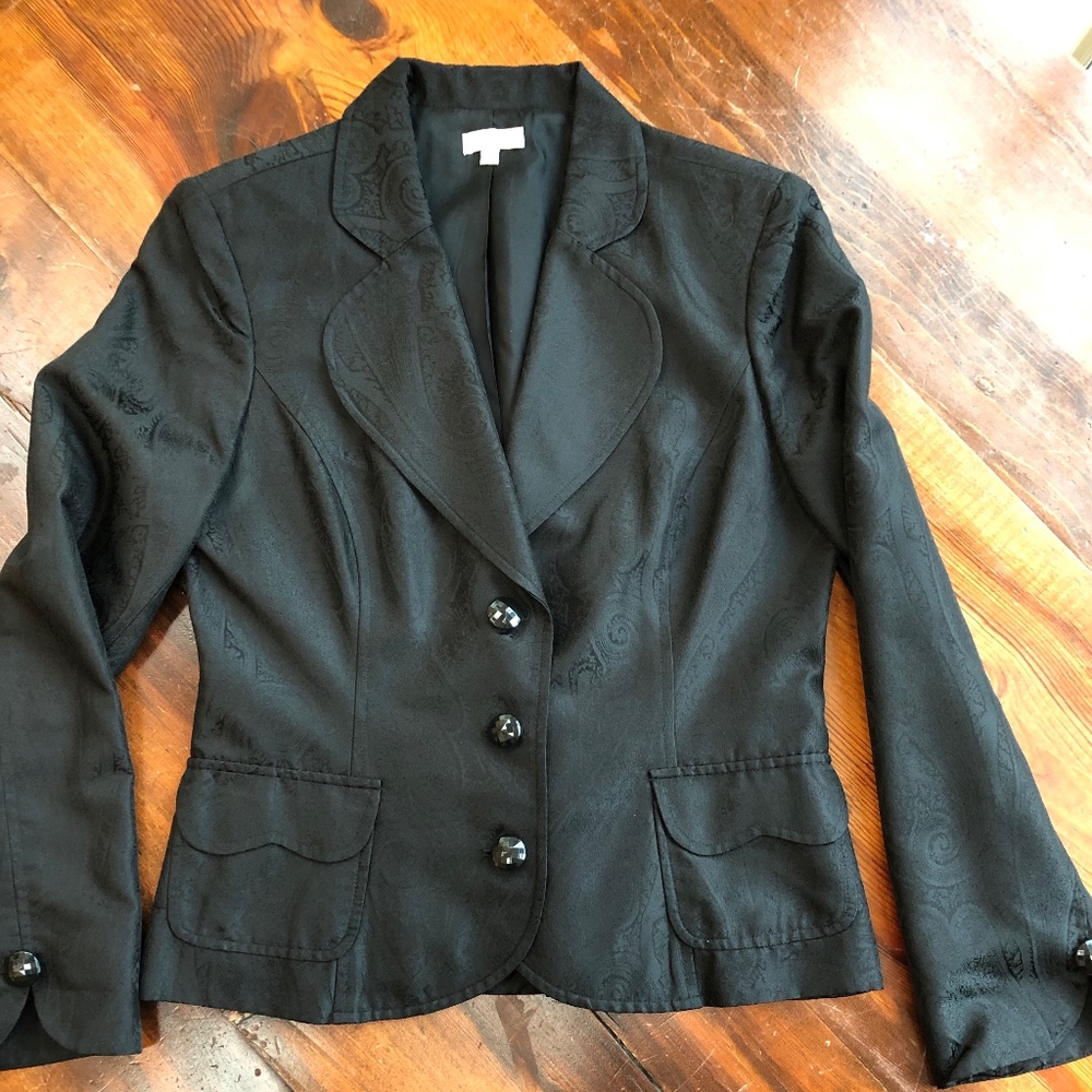 100% silk black Blazer. Shoshonna size 10